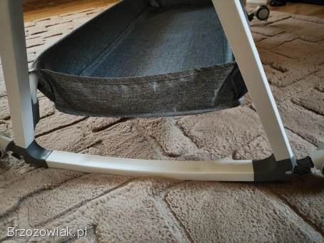 Sprzedam łóżeczko od pierwszych narodzin cena 200zł