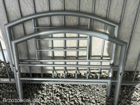 Łóżko z materacem 90x200