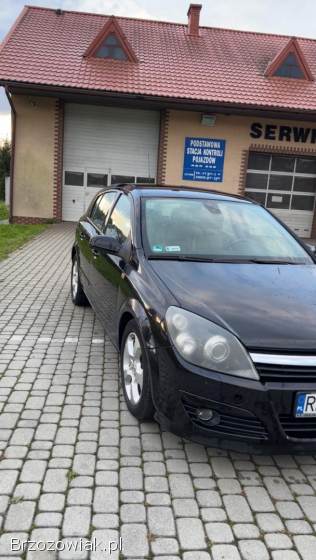Opel Astra H  2004