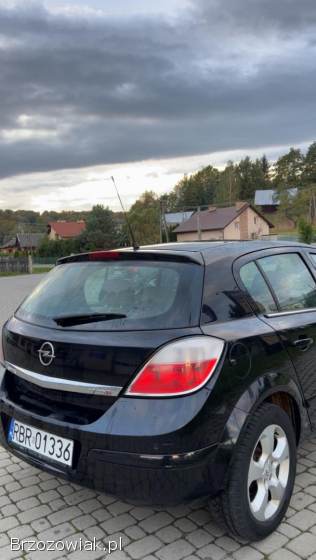 Opel Astra H  2004