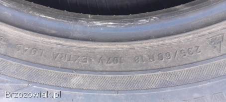 235/60r18 NOKIAN,  4 opony zimowe 18 cali,  do SUV,  8mm