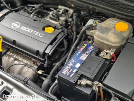 Opel Astra 1,  6 16v Benzyna  2009