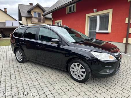 Ford Focus 1,  6 16v Benzyna  2009