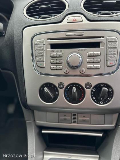 Ford Focus 1,  6 16v Benzyna  2009