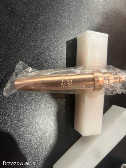 Frezy trzpieniowe z węglika spiekanego oraz dysze tnące