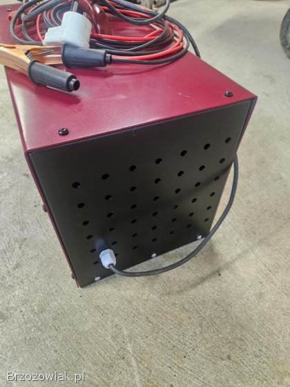 Prostownik z rozruchem