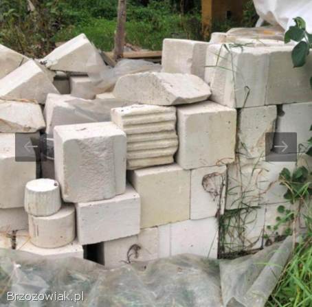 Oddam pustaki pianowe z budowy