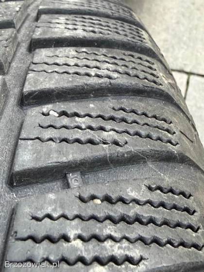Felga stalowa 16 Ford -  6,  5J ET50 Opony zimowe 4x GOODYEAR 235/60R16