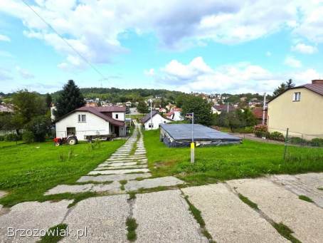 SANOK-DĄBRÓWKA DZIAŁKA Z ROZPOCZĘTĄ BUDOWĄ