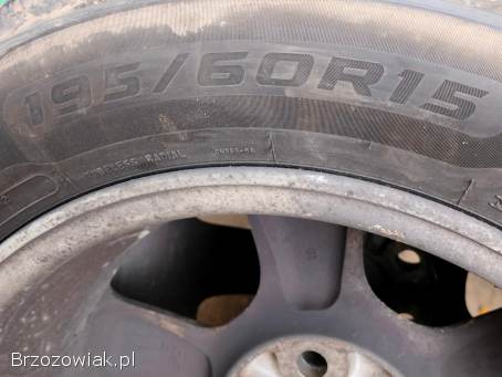 Koła 15 na felgach aluminiowych