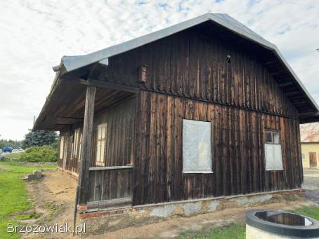 OKAZJA-Sprzedam duży zdrowy dom co z bali do rozbiórki pokryty blachą.