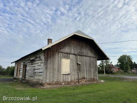 OKAZJA-Sprzedam duży zdrowy dom co z bali do rozbiórki pokryty blachą.