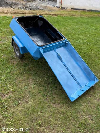 Przyczepka samochodowa