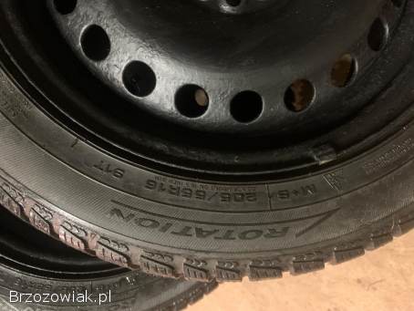 Felgi stalowe 16 z oponami zimowymi