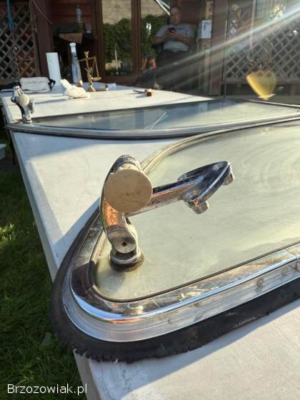 Tylne szyby uchylne do Volkswagena Type 3 Notchback