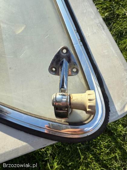 Tylne szyby uchylne do Volkswagena Type 3 Notchback