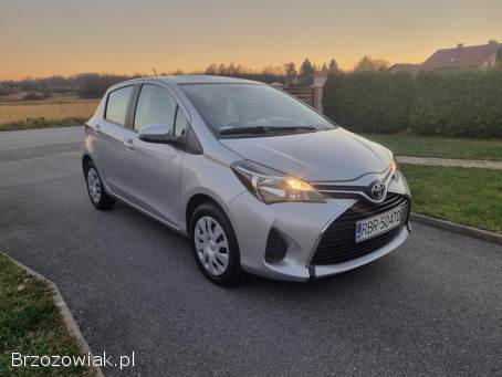 Toyota Yaris 1.  3 benzyna  2015