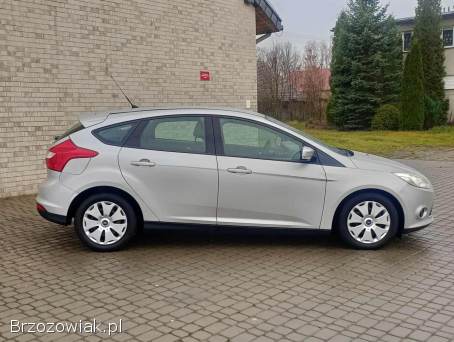 Ford Focus Mk3 1,  6 zadbany  2011