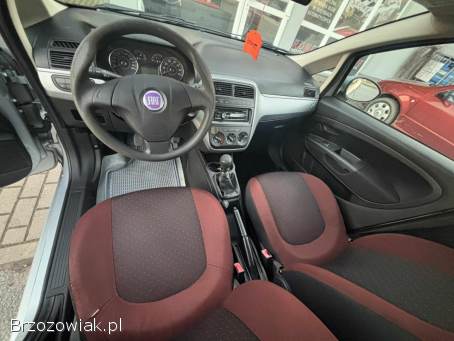 Fiat Punto 1.  4 niski przebi 2009