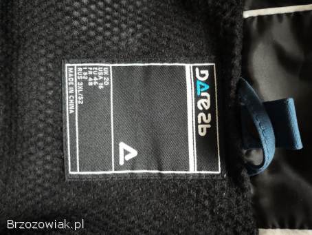 Sprzedam damską kurtkę sportową