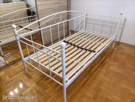 Łóżko białe metalowe 90 z materacem
