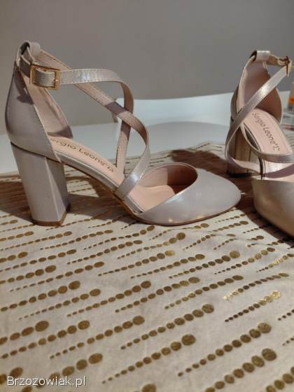 Buty damskie na obcasie