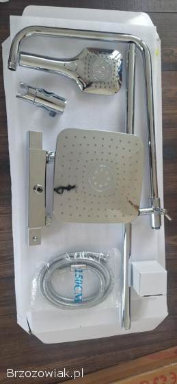 Bateria prysznicowa z termostatem i deszczownica wraz z odpływem liniowym.