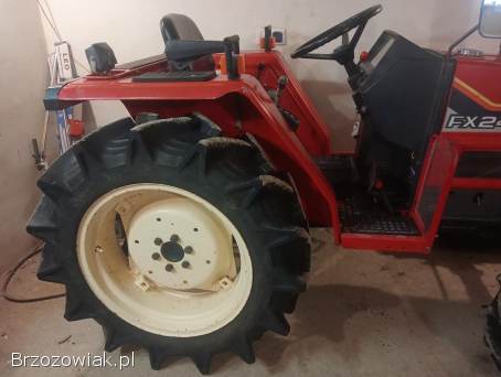 Yanmar 4x4. . . .  24 km bardzo duży tylko 500 Mt