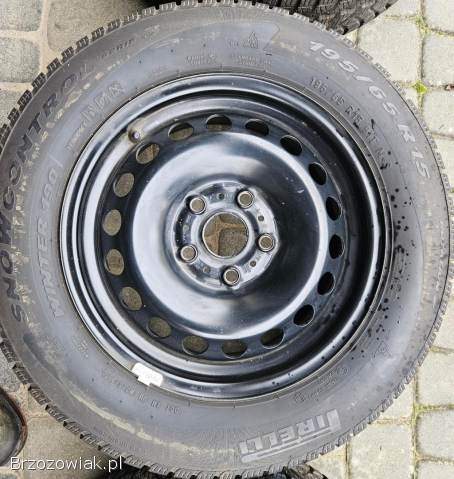 Felgi stalowe R15 6Jx15H2 ET43,  opony zimowe Pirelli