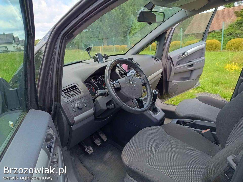 Opel Zafira 2011