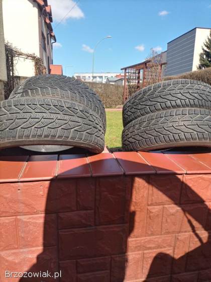 Cztery opony zimowe Kormoran 215/55/18