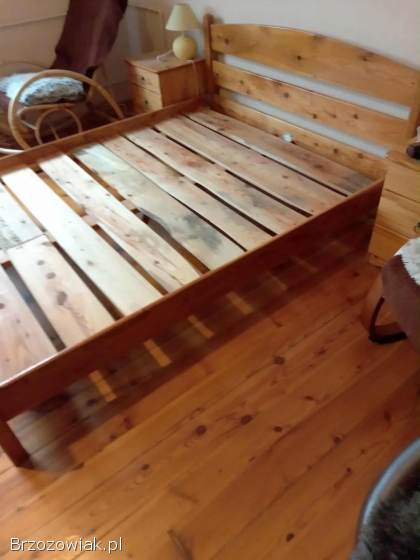 Łóżko drewniane modrzew