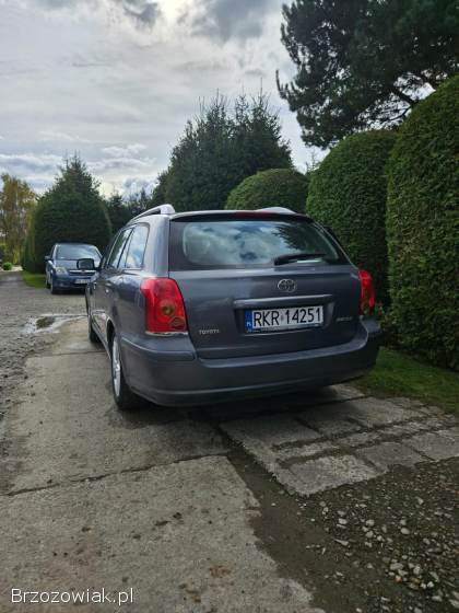 Toyota Avensis T25 2003