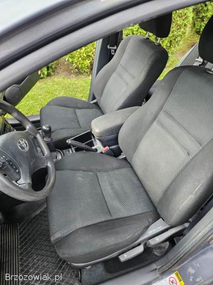 Toyota Avensis T25 2003