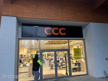 Swiadczymy usługi mycia okien oraz witryn okiennych do wysokości 6 m