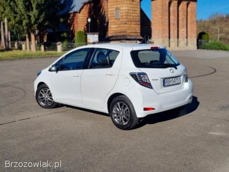 Toyota Yaris 1.  3 benzyna  2014