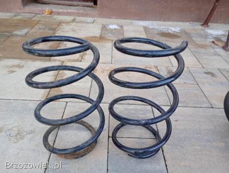 Sprężyny,  owiewka,  kierownica BMW.