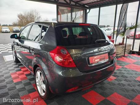 Kia Cee'd 1.  6Benzynka!   2007