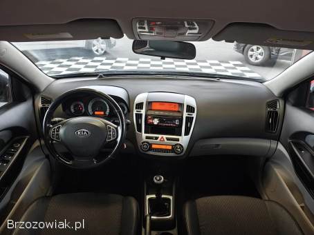 Kia Cee'd 1.  6Benzynka!   2007