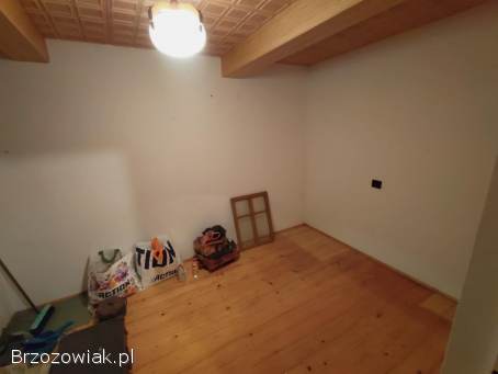 Klimatyczny dom z bala niedaleko lasu,  drzewa na działce Bóbrka ranczo