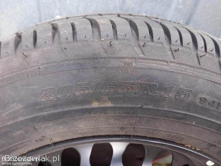 Mercedes koło DUNLOP 205/65-15 stan bdb