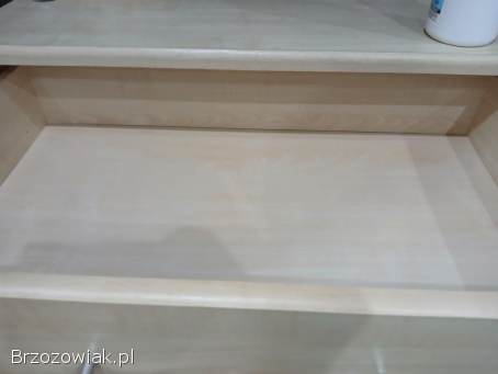 Jasna beżowa / kremowa komoda