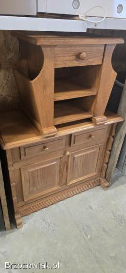 Drewniana,  solidna szafka na buty plus szafka na parasole.