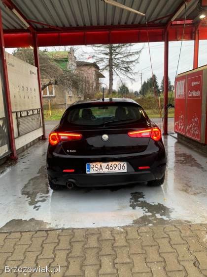 Alfa Romeo Giulietta 1.  4 TB LPG  2011