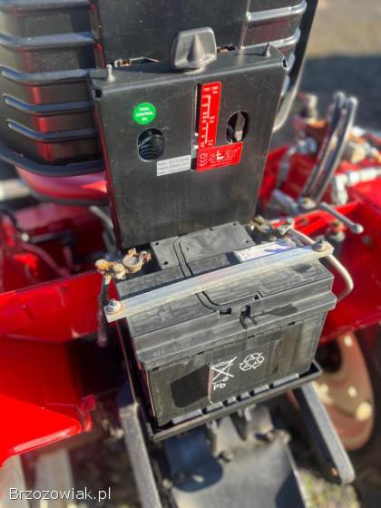 Traktorek Yanmar pług