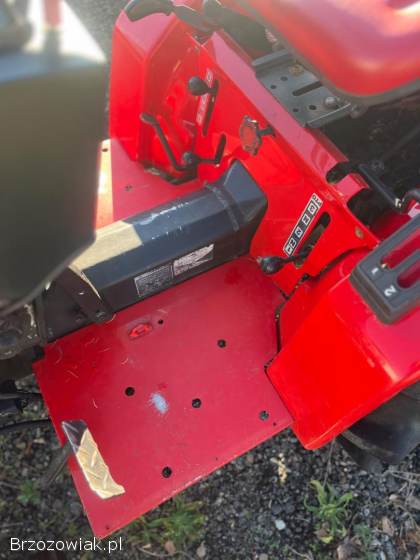 Traktorek Yanmar pług