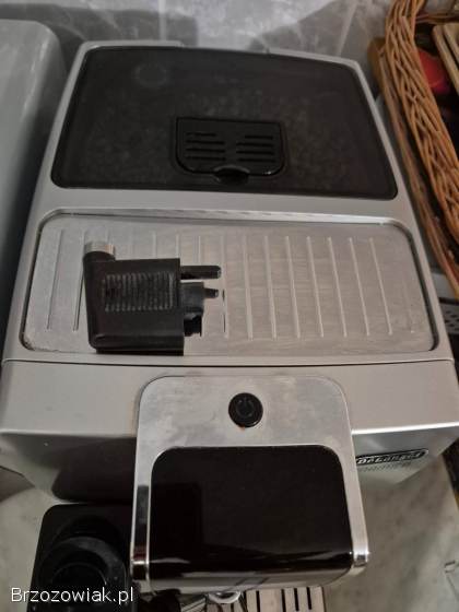 Ekspres ciśnieniowy do kawy Delonghi Dinamica