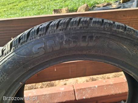 Opony zimowe 215/55/18