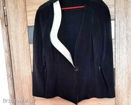 Żkie,  marynarka,  czarna,  z jednostronną białą klapą -  stan doskonały