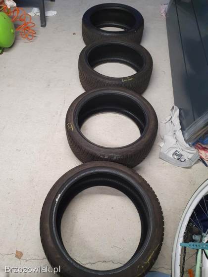 Opony całoroczne Goodyear 225/40 R18